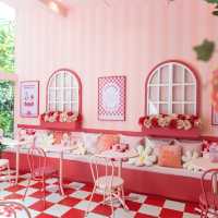 📍 Pink Rosa Cafe 🛵🌸🛍~ทองหล่อ~ 