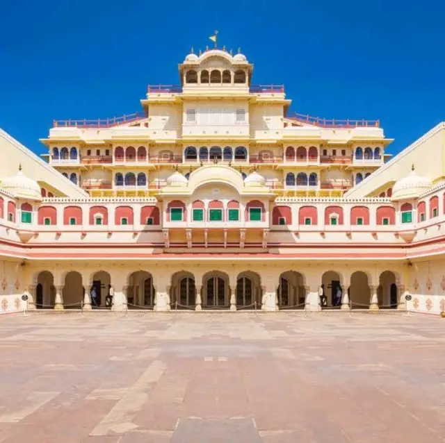 The City Palace जयपुर सिटी पैलेस