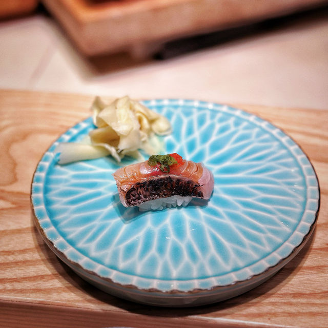 「上環鮨燐：十一貫壽司套餐，精湛技巧展現食材鮮味」