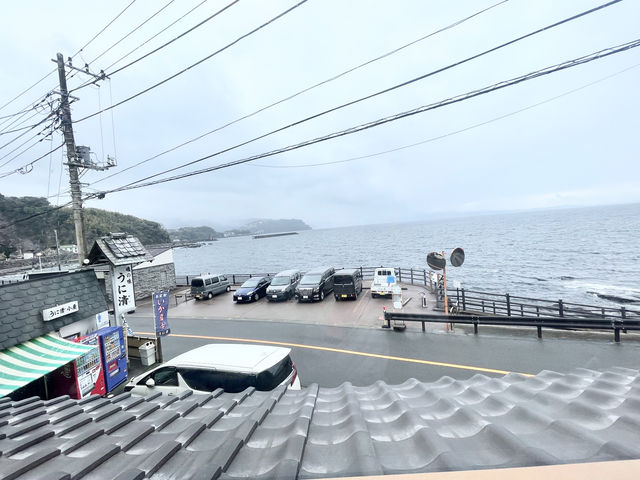 海を眺めながら楽しむ豪華舟盛り🌊
