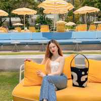 โรงแรมติดหาด The Standard Huahin