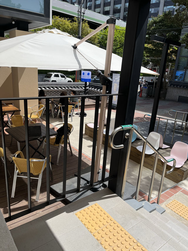 カフェ激戦区、三清洞でまだ並んでないカフェ【machimachi】