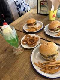 【福岡】ふっわふわのパンの美味しいハンバーガー！