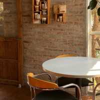 ZMOY CAFE (ศรีมอยคาเฟ่)