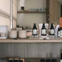 white wood green spa 