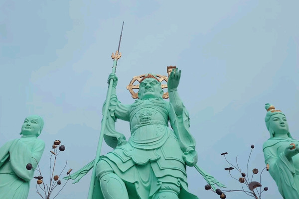 日本一の大きさの毘沙門天像一乗院 | Trip.com 那珂