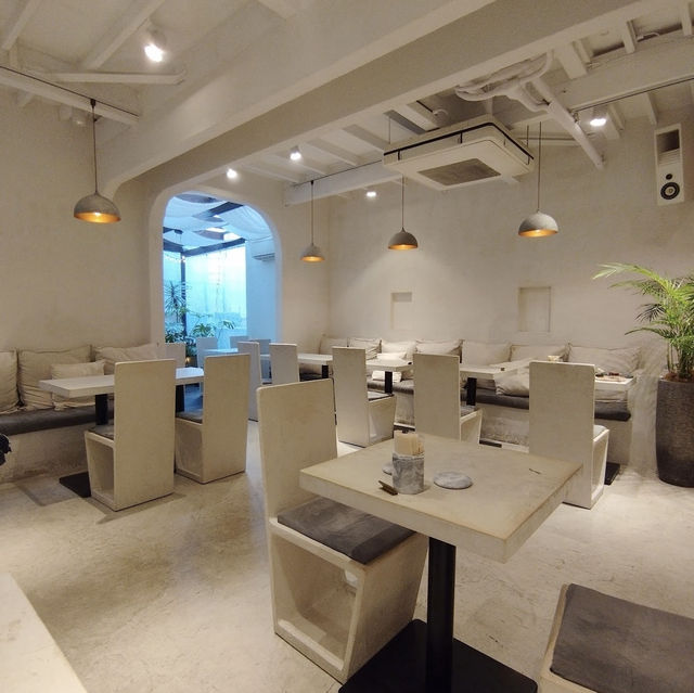 【東京】ワンちゃんと一緒に過ごせる表参道のお洒落カフェ🍽️