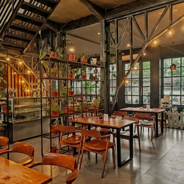 YOU COFFEE & RESTO | THE PLACE IS SUPER COOL