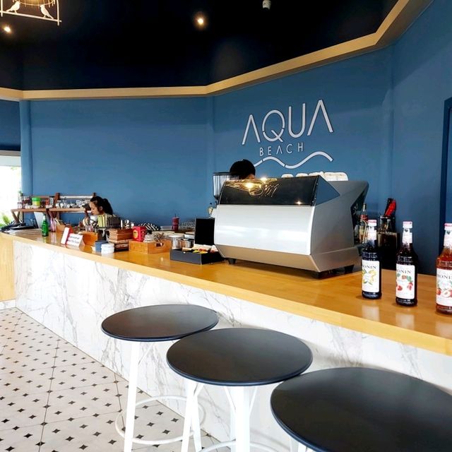 คิดจะพัก คิดถึง AQUA BEACH 