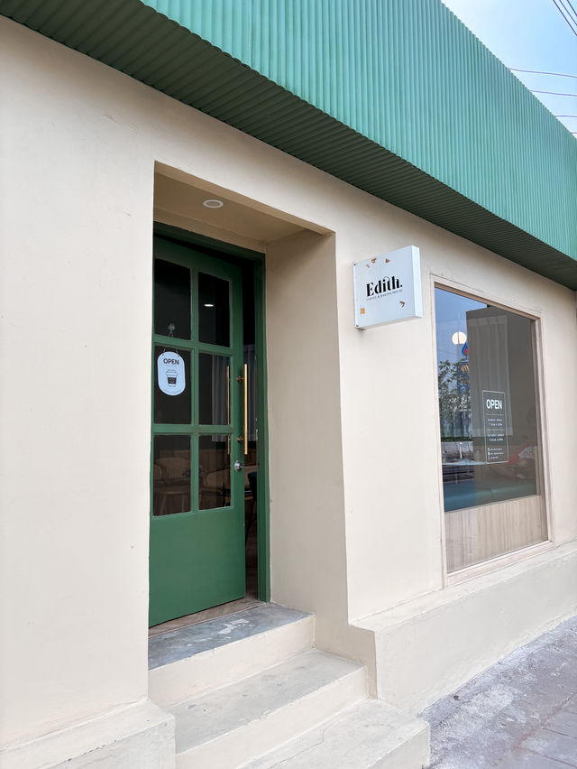 Edith cafe