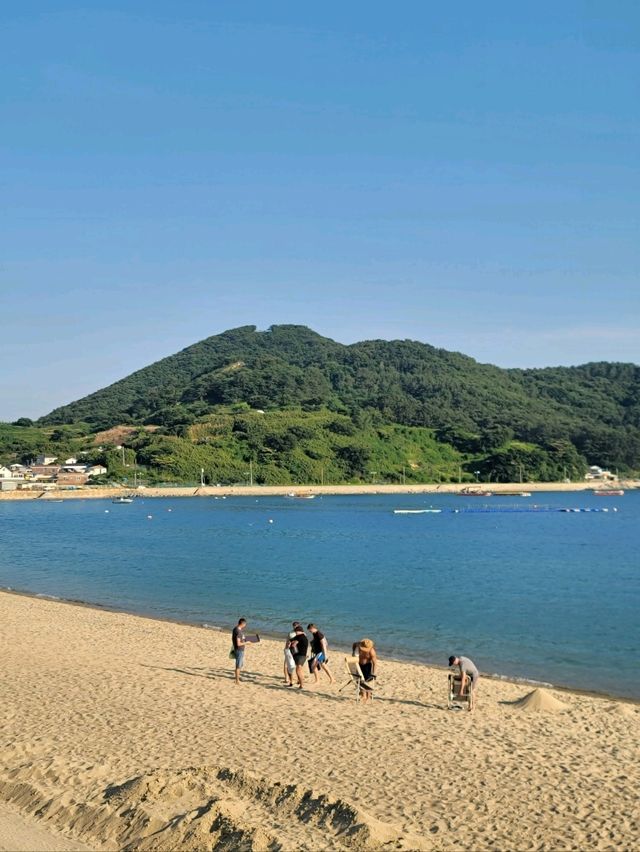 수영하기 좋은 고운모래 해변 구조라해수욕장🏖