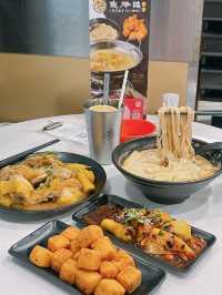🐔CP值高滋補養生雞米線🍲｜癡膠雞(灣仔)
