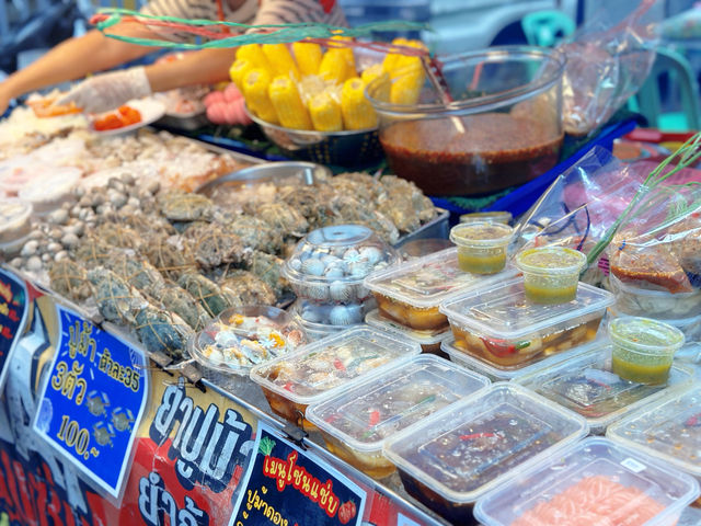 ทานของอร่อยที่ ตลาดบางลี่ สุพรรณบุรี 🍛🍲