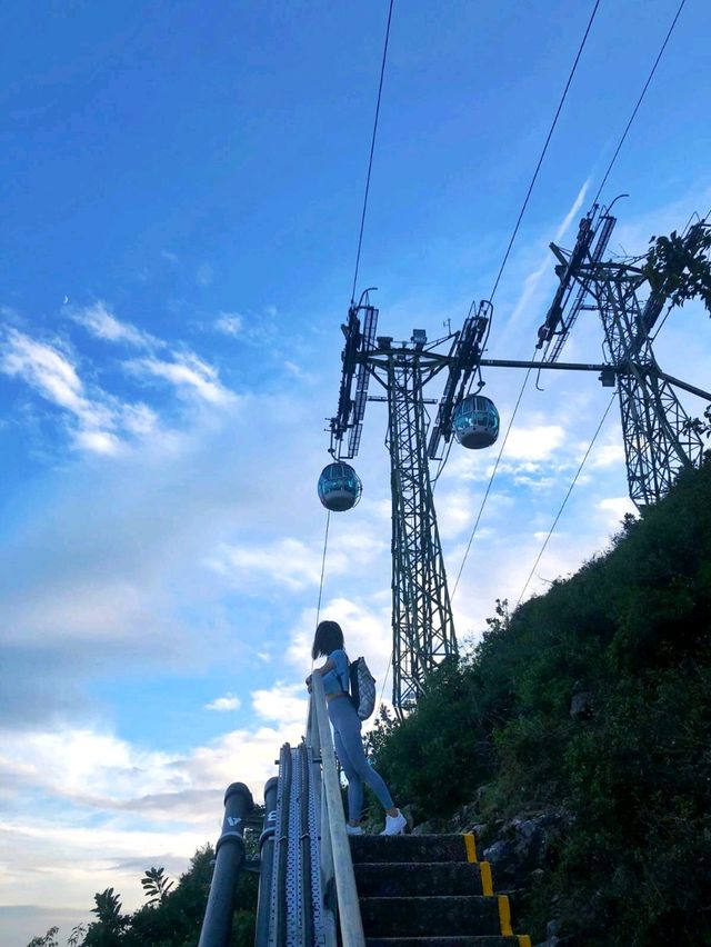 【纜車】香港沿海的登山纜車