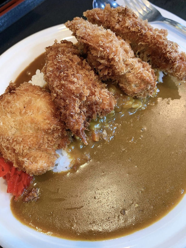 【北九州グルメ】揚げたてサクサクの分厚いとんかつが美味っ🥢