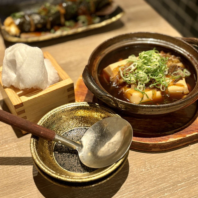 【大阪・東梅田】SNS映え抜群の肉料理が自慢「肉寿司 大衆肉割烹 こいこい 梅田店」