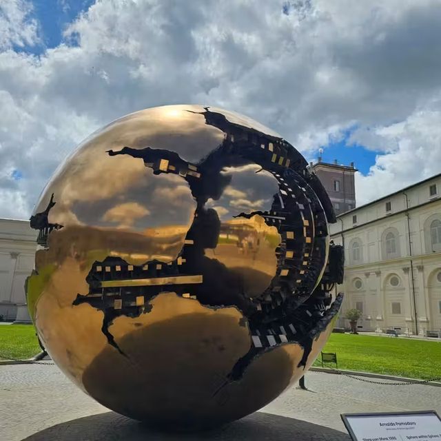 [ヴァチカン]ローマ市内の独立国ヴァチカンの美術館[ヴァチカン美術館]
