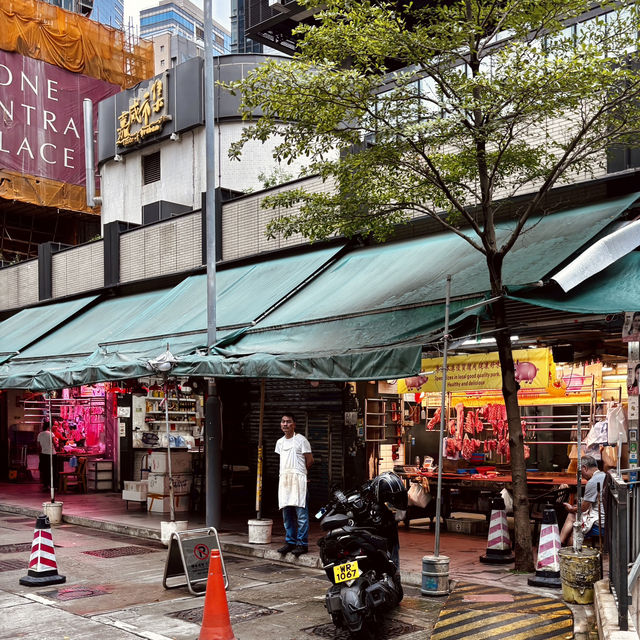 "Contrasting Vibes: The Dynamic Essence of Central Hong Kong"