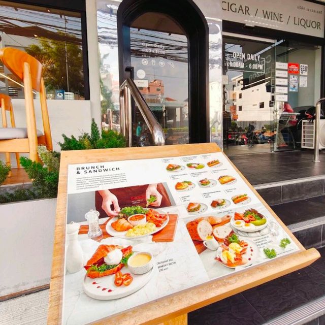 HOC - House Of Croissants คาเฟบลันช์หัวหิน