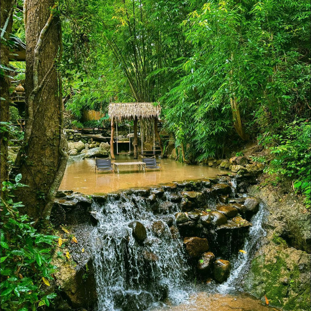 คาเฟ่ลับๆ สวนผึ้ง ริมลำธาร หมู่บ้านมอญห้วยน้ำใส🍃