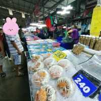 ตลาดประมงพื้นบ้านอ่างศิลา