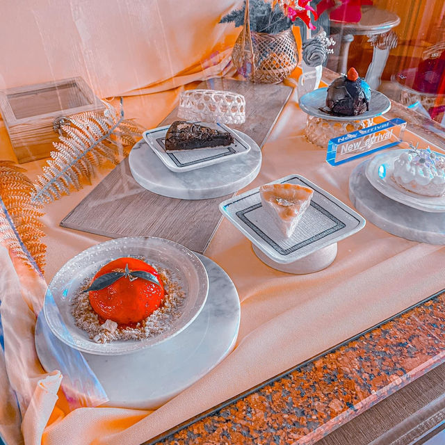  Ling Chen Cafe 