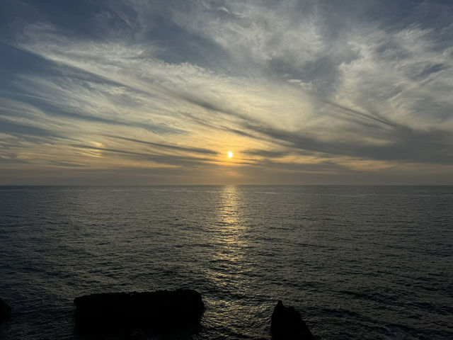 夕陽下的小琉球:自然的壯麗與心靈的平靜 夕陽下的小琉球:自然的壯麗與心靈的平靜