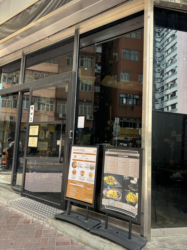 雙層大啡菇肉厚多汁素漢堡 