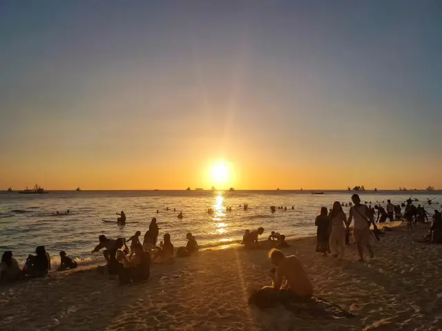 Boracay’s Sunset Spectacle