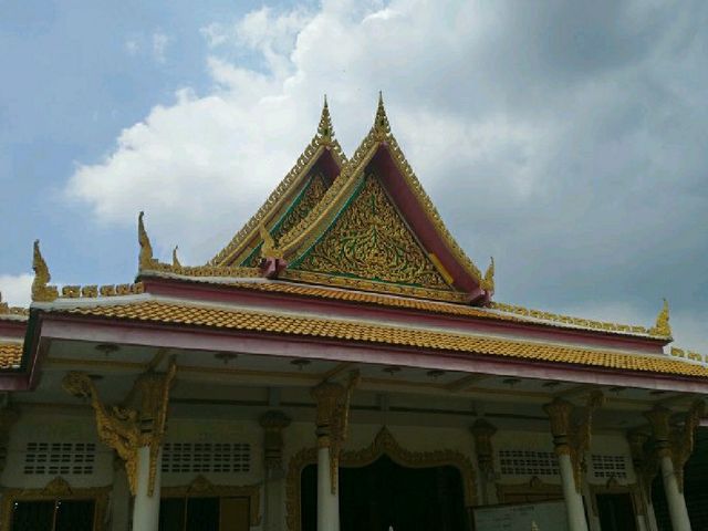 พาคุณพ่อมาไหว้..หลวงพ่อแก่นจันทน์