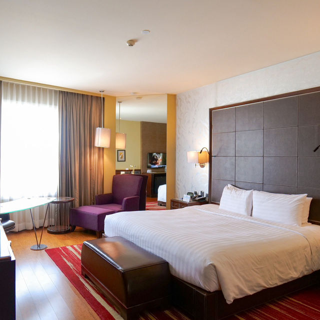 โรงแรมหรูกลางกรุง Hilton Bangkok Grande Asoke