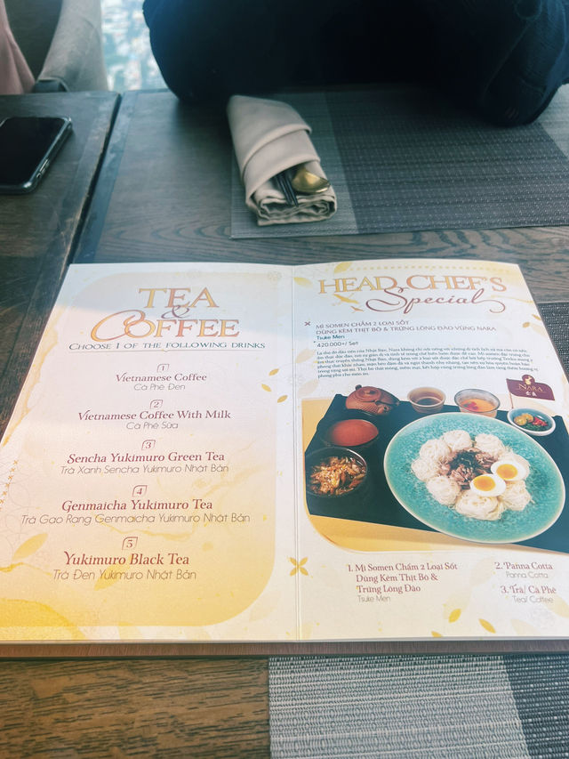 Xmas lunch in the sky🤩