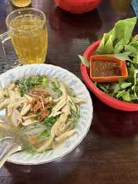 ร้านเฝอลานคำ ปากเซ ลาวใต้
