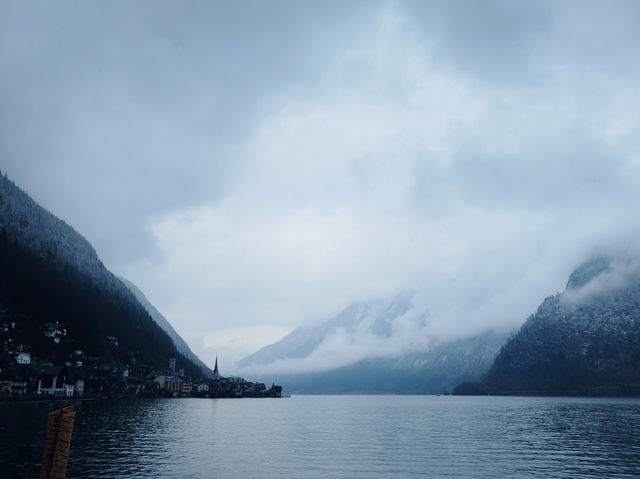 หมู่บ้านริมทะเลสาบ Hallstatt, Austria 