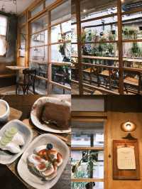 台灣旅遊·赤峰街大名鼎鼎的卜卜Cafe
