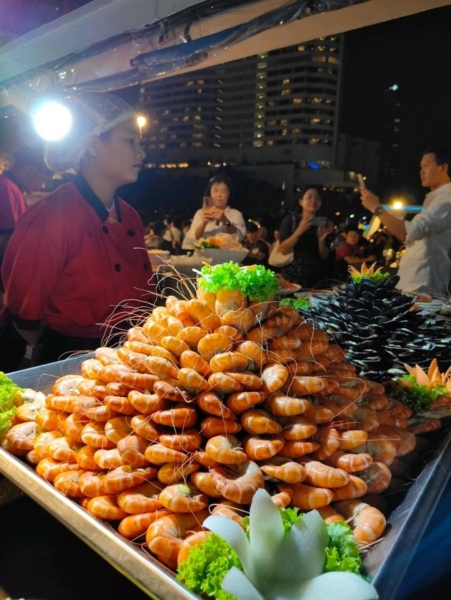 ปีใหม่นี้ไปล่องเรือดินเนอร์กัน