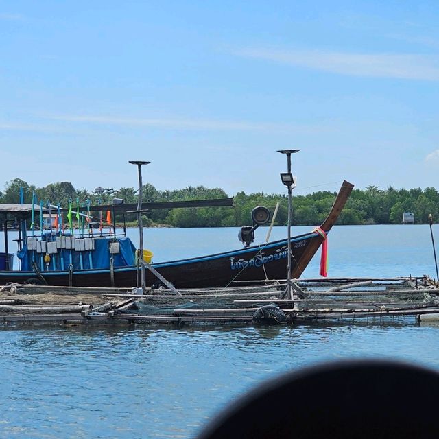 ร้านอาหาร Tamlay Seafood