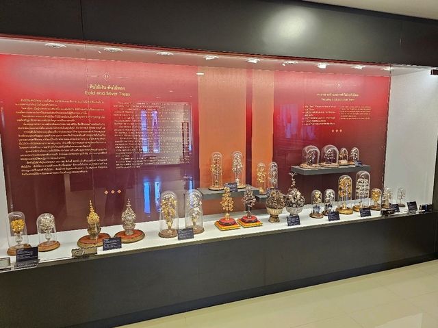พิพิธภัณฑสถานแห่งชาติ พระพุทธชินราช สมบัติศิลป์