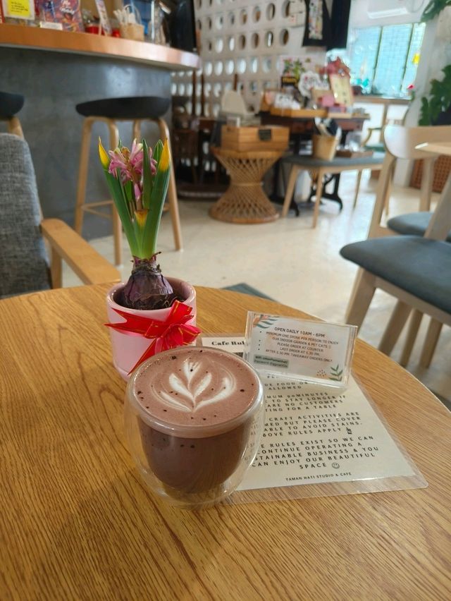 Hot Chocolate Bliss in a Green Paradise