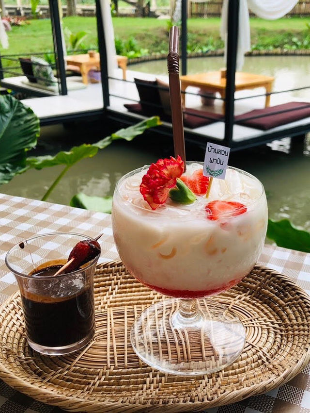 บ้านสวนพาฝัน The Story of Coconut at Baan Phaeo 