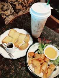 คาเฟ่ สไตล์ฝรั่งเศส : French House 