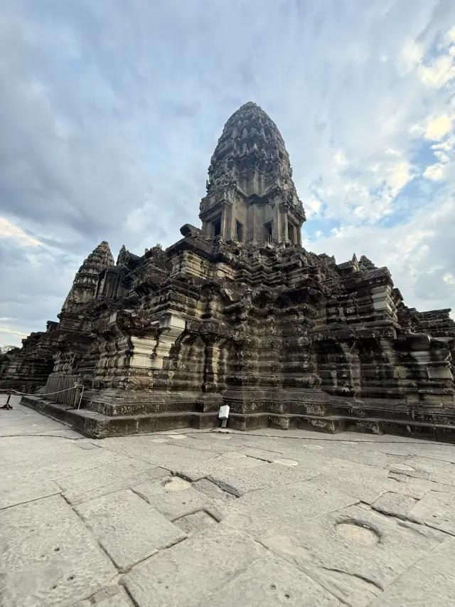 Angkor Wat ⭐️ Amazing Architectural Wonder – A Must-Visit!