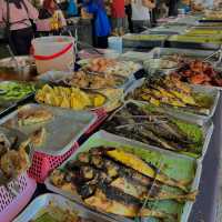 Gerai Keluarga Mama Widuri – The Best Nasi Campur in Jitra! 🍛🔥