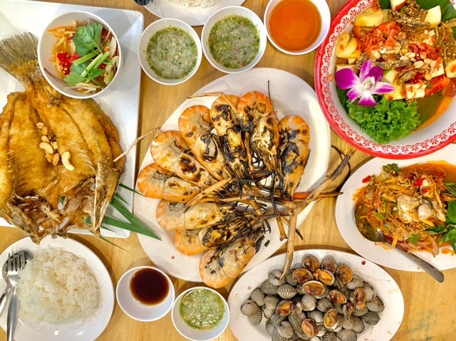 ฟาร์มกุ้งทอง ซีฟู้ด