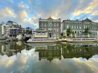 Amsterdam offers endless opportunities to explore👫🎉