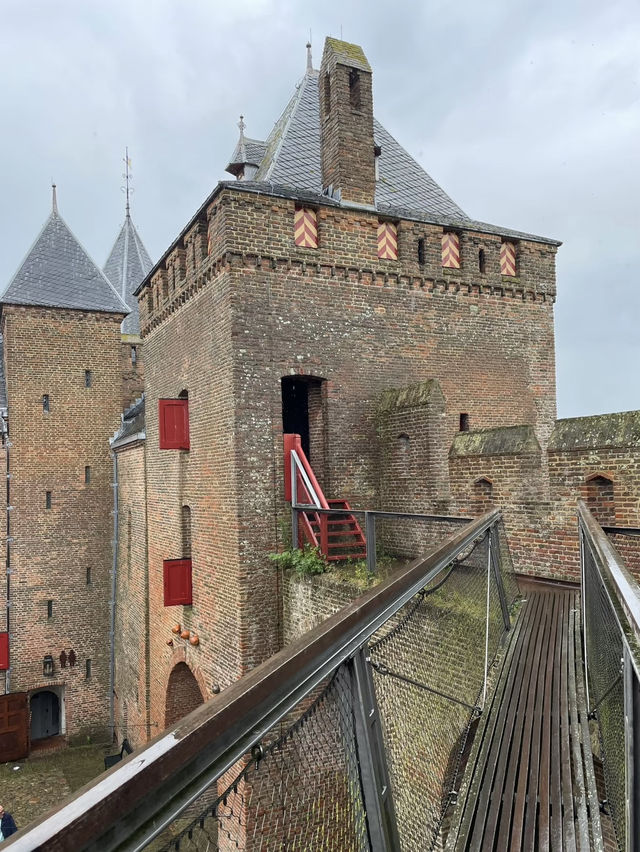 Muiderslot: A Medieval Fortress Straight Out of a Fairytale