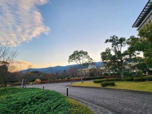 海を眺めながら贅沢ステイ！ヒルトン小田原の魅力