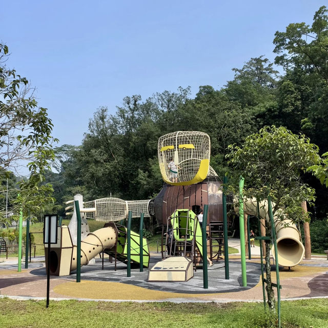 曼谷市中心的綠洲～班嘉奇蒂公園