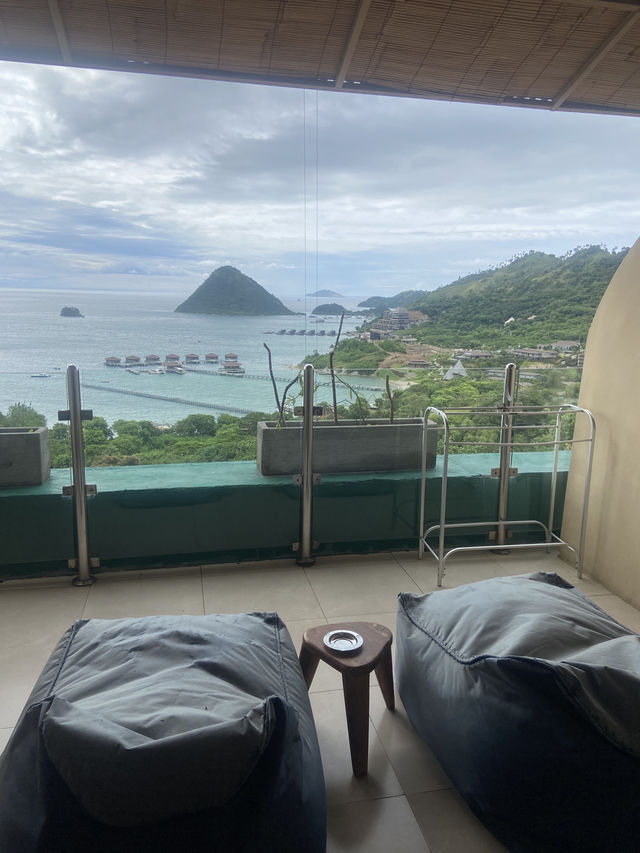 A hotel with spectacular view in Labuan Bajo🇮🇩
