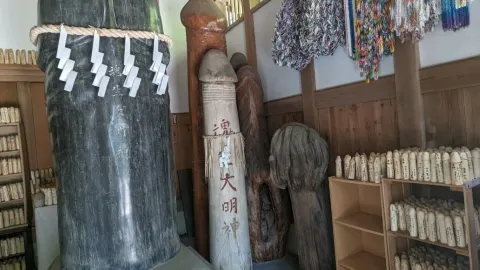 【千葉】日本一の男根像をお祀りする魂生大明神 — traveler post in 印西